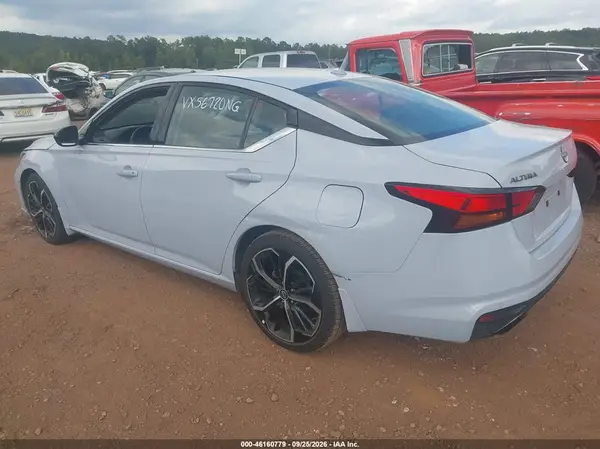 1N4BL4CV5SN357488 — 2025 Nissan Altima, фото 3 с аукциона IAAI 30.09.2026, Передняя часть слева