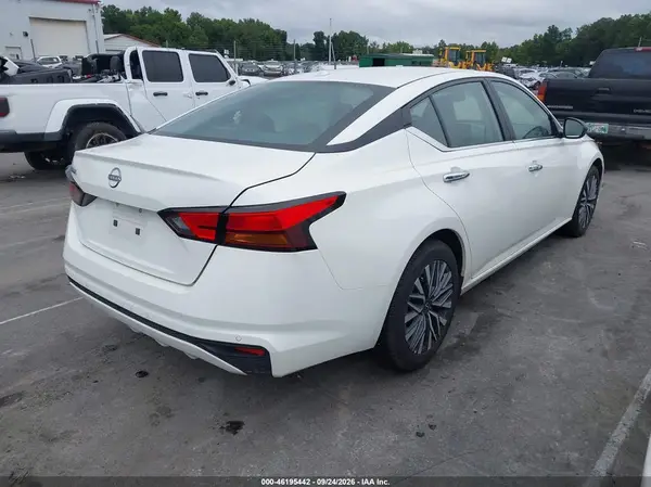 1N4BL4DV3SN411224 — 2025 Nissan Altima, фото 4 с аукциона IAAI 12.10.2026, Левый бок