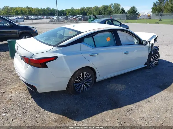 1N4BL4DV8SN393898 — 2025 Nissan Altima, фото 4 с аукциона IAAI 29.09.2026, Передняя часть справа