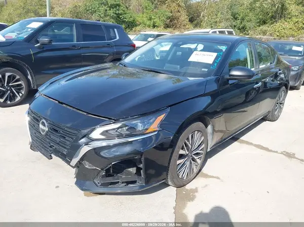 1N4BL4DV8SN367883 — 2025 Nissan Altima, фото 2 с аукциона IAAI, Передняя часть