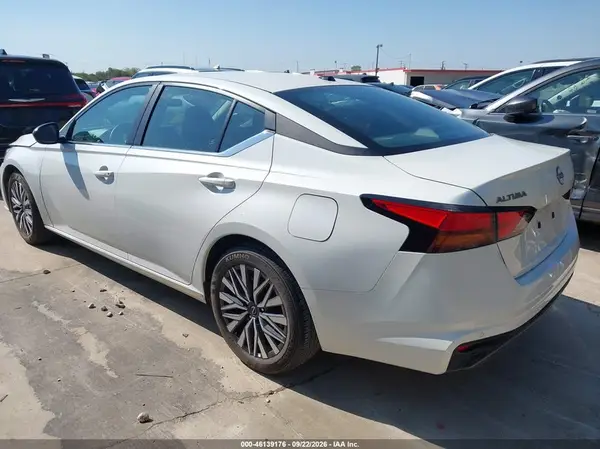 1N4BL4DVXTN321456 — 2026 Nissan Altima, фото 3 с аукциона IAAI 28.09.2026, Правый бок