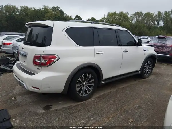 JN8AY2NC5H9501747 — 2017 Nissan Armada, фото 4 с аукциона IAAI, Передняя часть