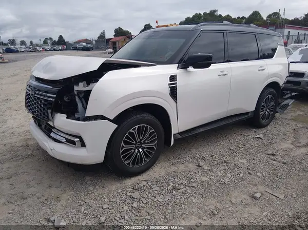 JN8AY3EE0S9403479 — 2025 Nissan Armada, фото 2 с аукциона IAAI, Передняя часть