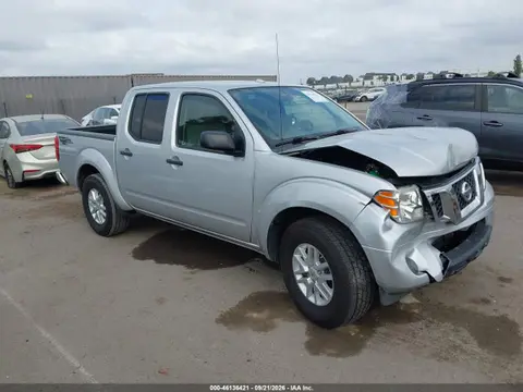 1N6AD0ER1HN764919 — 2017 Nissan Frontier SV, Передняя часть (Front End), фото до ремонта