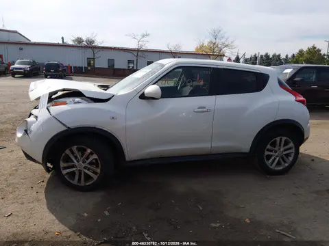 JN8AF5MRXDT219775 — 2013 Nissan Juke, Передняя часть, фото до ремонта