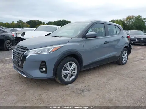 2025 Nissan Kicks Play S Cvt VIN 3N1CP5BV2SL479996 фото 2