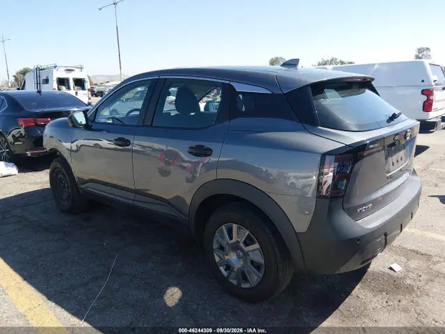 3N8AP6BA5SL378205 — 2025 Nissan Kicks S FWD, фото 3 с аукциона IAAI 13.10.2026, Передняя часть