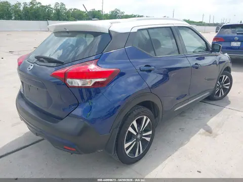 2019 Nissan KICKS SR VIN 3N1CP5CU7KL534190 фото 4