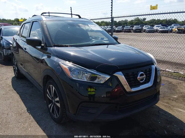 2018 Nissan KICKS SV VIN 3N1CP5CU3JL523136 фото 1