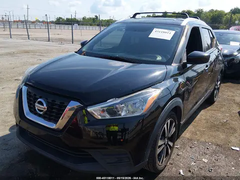 2018 Nissan KICKS SV VIN 3N1CP5CU3JL523136 фото 2