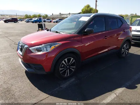 2019 Nissan KICKS SV VIN 3N1CP5CU6KL543298 фото 2