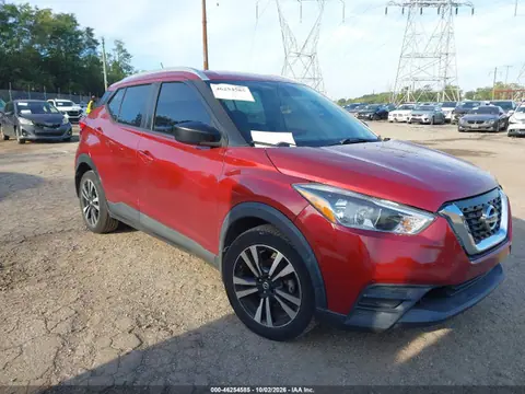 2019 Nissan KICKS SV VIN 3N1CP5CU4KL545583 фото 1