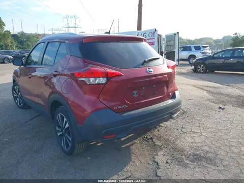 2019 Nissan KICKS SV VIN 3N1CP5CU4KL545583 фото 3