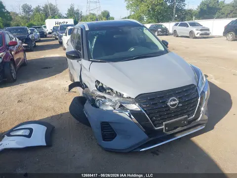 3N1CP5CV7PL536652 — 2023 Nissan Kicks SV, Передняя часть (Front), фото до ремонта