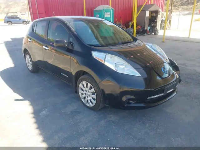 1N4AZ0CP6GC305181 — 2016 Nissan LEAF S, Передняя часть слева (Left Front), фото до ремонта