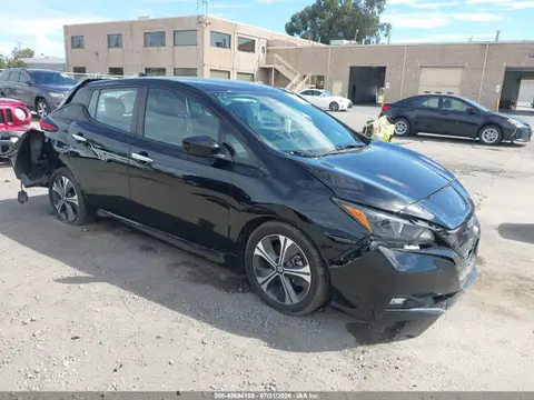 1N4AZ1CV5MC557021 — 2021 Nissan Leaf SV 40 Kwh, Передняя часть (Front & Rear), фото до ремонта