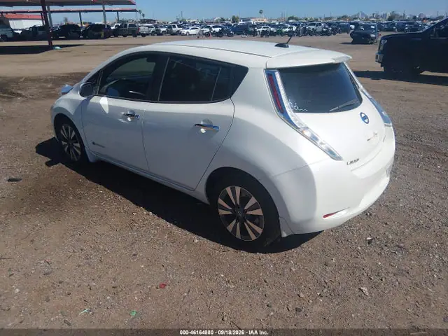 1N4BZ0CP9HC305388 — 2017 Nissan LEAF SV, фото 3 с аукциона IAAI 13.10.2026, Естественный износ