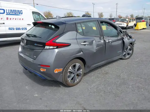 2018 Nissan LEAF SV VIN 1N4AZ1CP0JC308476 фото 4