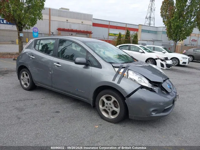 2015 Nissan Leaf VIN 1N4AZ0CPXFC335217 фото 1
