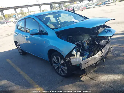 1N4AZ0CP1FC315423 — 2015 Nissan Leaf, Передняя часть, фото до ремонта