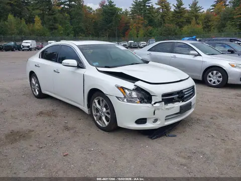 1N4AA5AP8EC439131 — 2014 Nissan Maxima 3.5 SV, Передняя часть (Front End), фото до ремонта