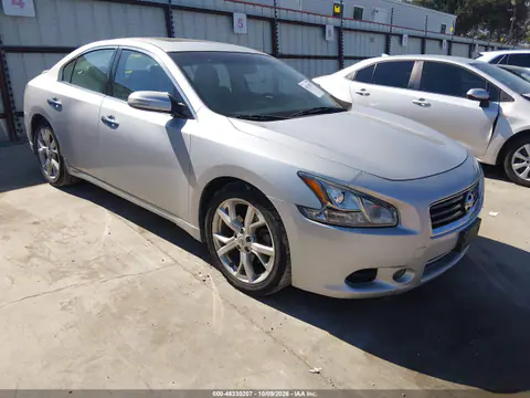 1N4AA5AP9CC862975 — 2012 Nissan Maxima, Сзади, фото до ремонта