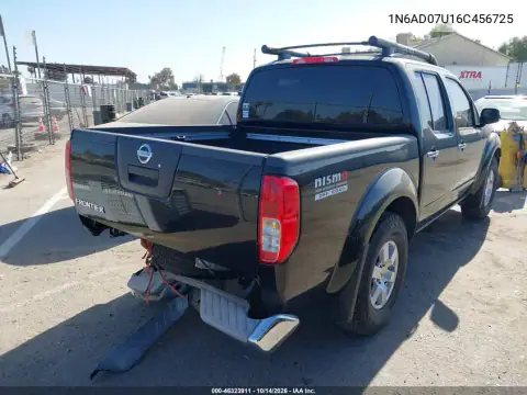 1N6AD07U16C456725 — 2006 Nissan Navara (Frontier), фото 5 с аукциона IAAI, Задняя часть