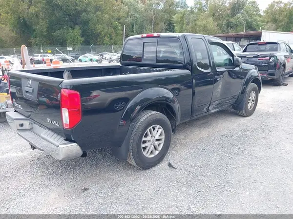 1N6AD0CW2GN728664 — 2016 Nissan Navara (Frontier), фото 4 с аукциона IAAI 13.10.2026, Правый бок