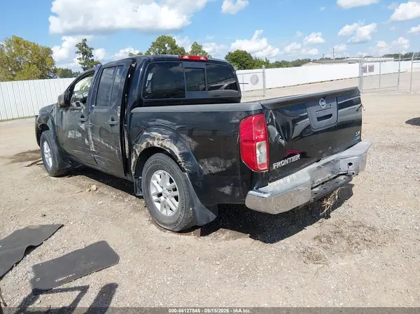 1N6DD0ER0HN775889 — 2017 Nissan Navara (Frontier), фото 3 с аукциона IAAI 14.10.2026, Повреждения со всех сторон
