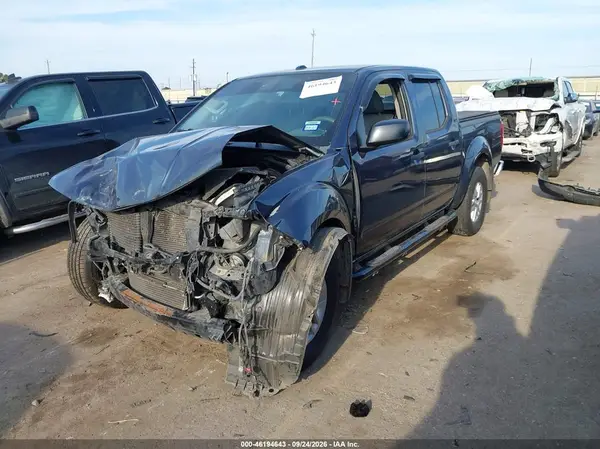 1N6AD0EV0HN758087 — 2017 Nissan Navara (Frontier), фото 2 с аукциона IAAI, Передняя часть