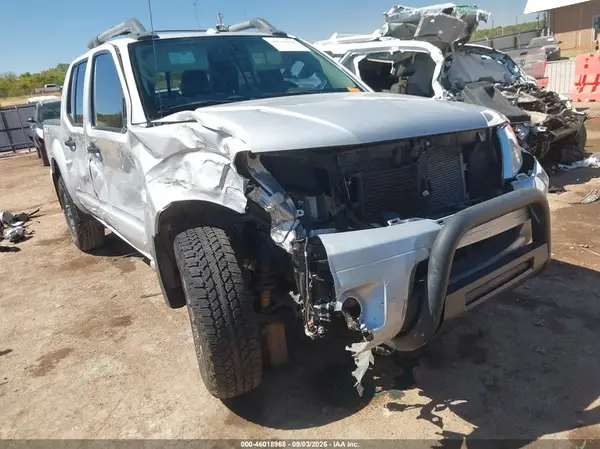 1N6DD0EV0JN752681 — 2018 Nissan Navara (Frontier), Правый бок (Right Side), фото до ремонта