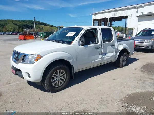 1N6AD0EV5JN762402 — 2018 Nissan Navara (Frontier), фото 2 с аукциона IAAI 07.10.2026, Левый бок