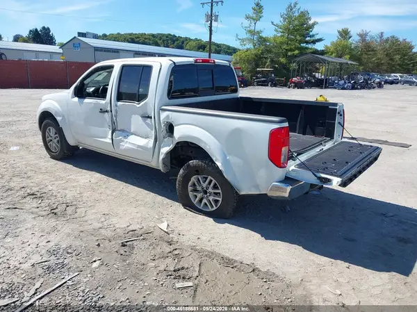 1N6AD0EV5JN762402 — 2018 Nissan Navara (Frontier), фото 3 с аукциона IAAI 07.10.2026, Левый бок
