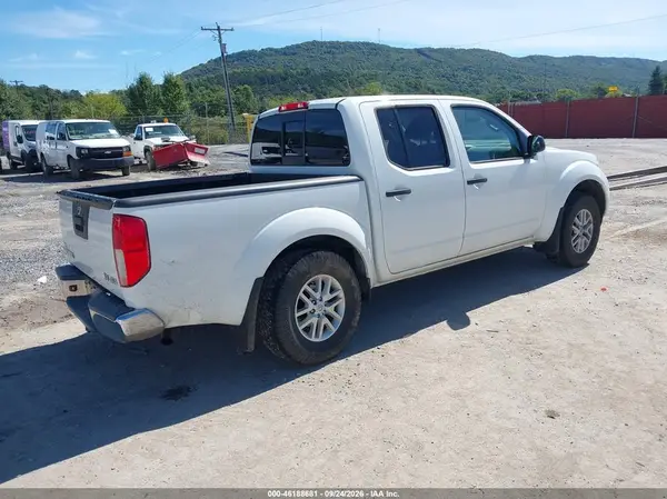 1N6AD0EV5JN762402 — 2018 Nissan Navara (Frontier), фото 4 с аукциона IAAI 07.10.2026, Левый бок