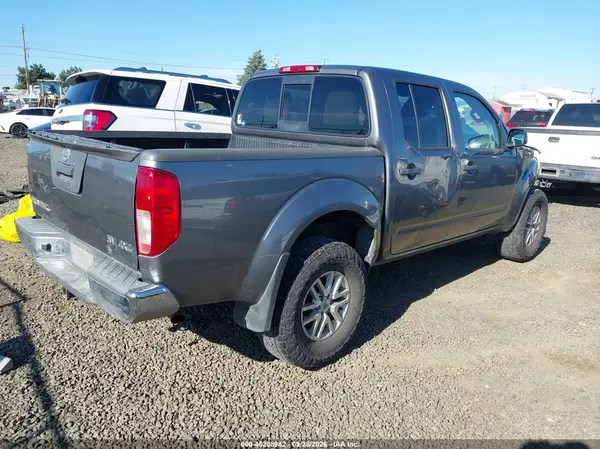 1N6AD0EVXJN745014 — 2018 Nissan Navara (Frontier), фото 4 с аукциона IAAI, Передняя часть