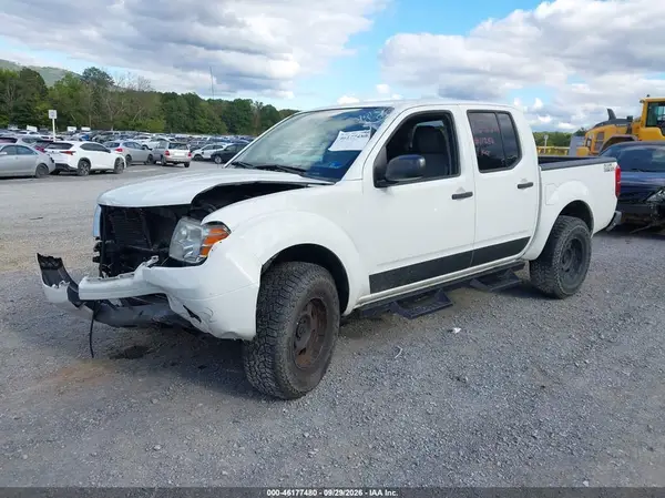 1N6AD0EV4KN727383 — 2019 Nissan Navara (Frontier), фото 2 с аукциона IAAI, Передняя часть