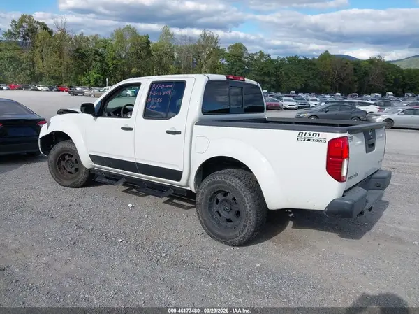 1N6AD0EV4KN727383 — 2019 Nissan Navara (Frontier), фото 3 с аукциона IAAI, Передняя часть