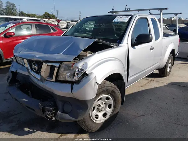 1N6BD0CT0KN718525 — 2019 Nissan Navara (Frontier), фото 2 с аукциона IAAI, Передняя часть