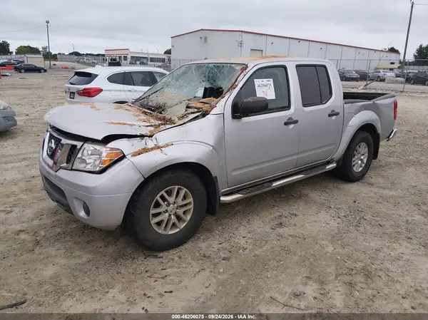 1N6DD0ER9KN736807 — 2019 Nissan Navara (Frontier), фото 2 с аукциона IAAI, Передняя часть