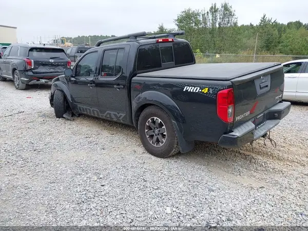 1N6ED0EB2LN718870 — 2020 Nissan Navara (Frontier), фото 3 с аукциона IAAI, Передняя часть слева