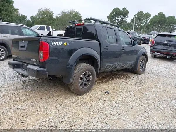 1N6ED0EB2LN718870 — 2020 Nissan Navara (Frontier), фото 4 с аукциона IAAI, Передняя часть слева