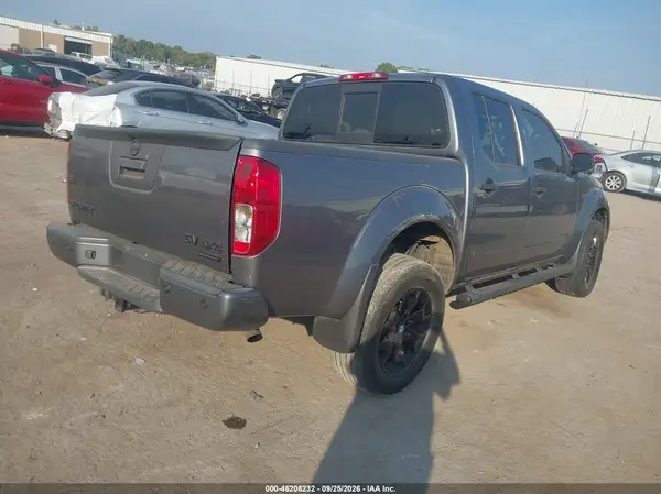 1N6ED0EB4LN704257 — 2020 Nissan Navara (Frontier), фото 4 с аукциона IAAI, Передняя часть слева