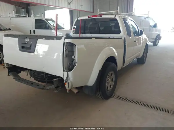 1N6ED0CE6MN705411 — 2021 Nissan Navara (Frontier), фото 4 с аукциона IAAI 06.10.2026, Передняя часть