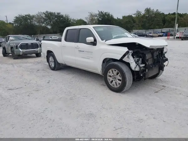 1N6ED1FJ8PN666484 — 2023 Nissan Navara (Frontier), Передняя часть (Front End), фото до ремонта