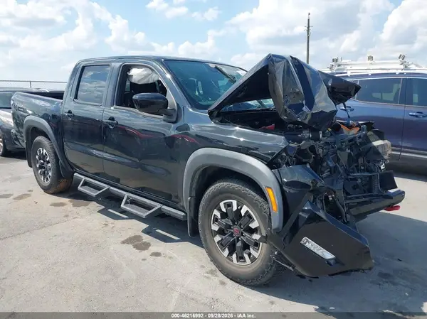 1N6ED1EJ3PN639775 — 2023 Nissan Navara (Frontier), Передняя часть (Front End), фото до ремонта