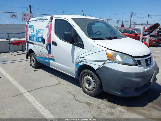 3N6CM0KN2EK691684 — 2014 Nissan NV200 SV, Передняя часть (Front & Rear), фото до ремонта