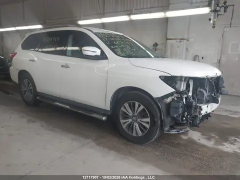 5N1DR2MM0HC667463 — 2017 Nissan Pathfinder Platinum/S/SL/SV, Передняя часть (Front), фото до ремонта