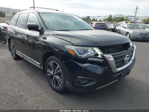5N1DR2MN6HC651471 — 2017 Nissan Pathfinder Platinum, Передняя часть слева (Left Front), фото до ремонта