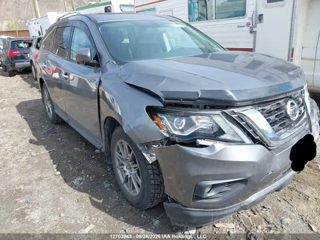 5N1DR2MM8JC628738 — 2018 Nissan Pathfinder S/SV/SL/Platinum, Передняя часть (Front), фото до ремонта