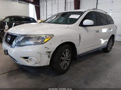2015 Nissan Pathfinder S VIN 5N1AR2MM1FC684921 фото 2